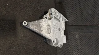 03G199207 Кронштейн двигателя Volkswagen Passat B6 1.9л Tdi pd Арт 95882404, вид 1