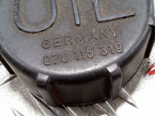 070115319 Пробка маслозаливная Volkswagen Transporter T3 restailing Арт 95885195, вид 6