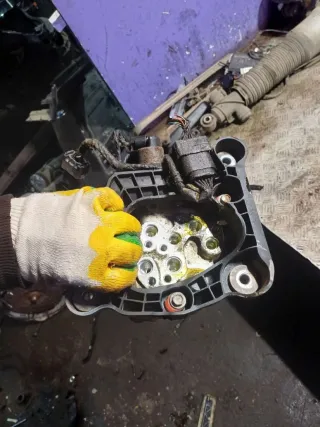  Блок клапанов гидроподвески BMW 7 F01/F02 Арт 95885199, вид 2