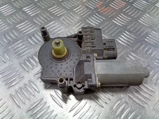 0130821774 Моторчик стеклоподъемника передний правый Audi A6 C5 (S6,RS6) Арт 95885198, вид 1