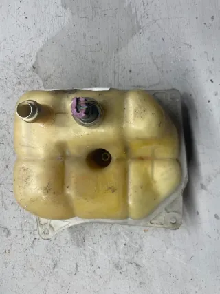 4A0121403 Расширительный бачок Audi 100 C4 Арт 95889060, вид 3