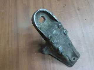  Кронштейн двигателя Audi 100 C3 Арт 2-26, вид 1