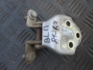 Петля двери передней левой Mitsubishi Galant 8 Арт 81-63, вид 1