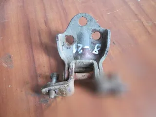  Петля двери Mitsubishi Galant 7 Арт 8-21, вид 1