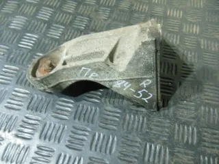  Кронштейн двигателя Audi 100 C3 Арт 84-52, вид 1