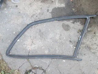  Уплотнитель Ford Galaxy 1 Арт 99-269