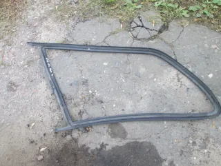  Уплотнитель Ford Galaxy 1 Арт 99-265