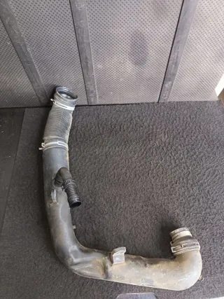 1K0129654 Патрубок воздушного фильтра Volkswagen Passat B6 Арт 96016235, вид 1