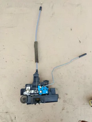  Замок двери задней правой Opel Antara Арт V184-96650128