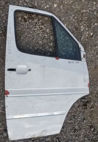  Дверь передняя правая Mercedes Sprinter W901-905 Арт 250634, вид 1