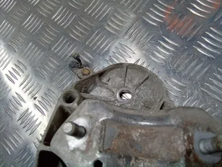 4F0199352M Кронштейн стабилизатора Audi A6 C6 (S6,RS6) Арт 96666689, вид 7