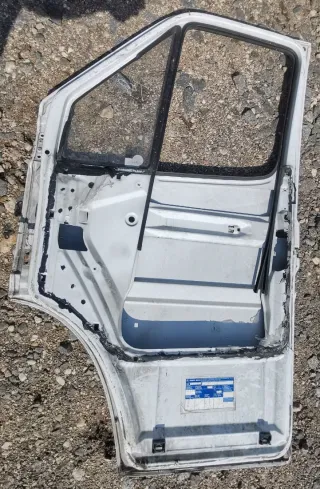  Дверь передняя правая Mercedes Sprinter W901-905 Арт 250630, вид 2