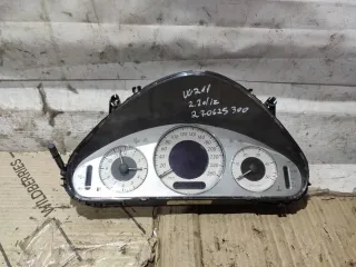 A2115403611 Щиток приборов (приборная панель) Mercedes E W211 Арт 96666807, вид 1