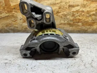 A2462400617 Подушка крепления кпп Mercedes CLA c117 Арт 96666777, вид 4