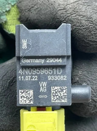 4N0959651D Датчик удара Audi RS Q8 Арт 42688, вид 6
