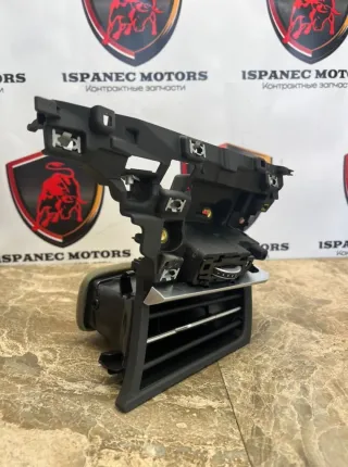 4M8820901J Дефлектор обдува салона Audi RS Q8 Арт 42697, вид 2