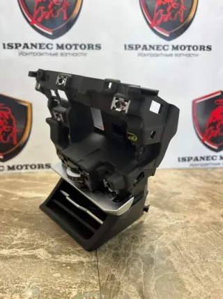 4M8820901J Дефлектор обдува салона Audi RS Q8 Арт 42697, вид 3