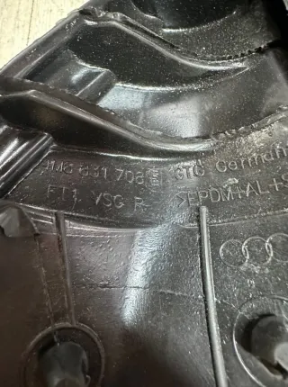 4m8833708g Уплотнитель двери задний правый Audi RS Q8 Арт 42777, вид 5