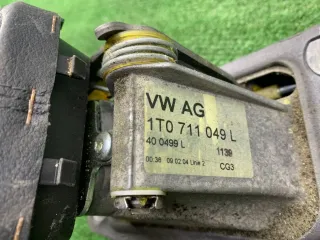 1T0711049L ,  1K0711061A  Кулиса Volkswagen Caddy 3 Арт 170361, вид 10