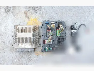 96668956801,9665100380 Блок комфорта Citroen jumpy 2 Арт 69026645