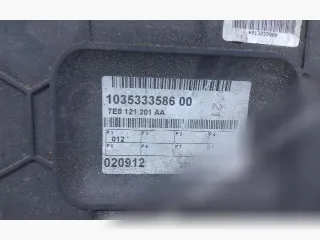 Диффузор (кожух) вентилятора Volkswagen Transporter T5 2008г. 7E0121201A - Фото 4