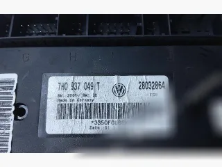 7H0937049T,070997016М,EDC16U31 Блок управления двигателем Volkswagen Transporter T5 Арт 81067483_2, вид 3