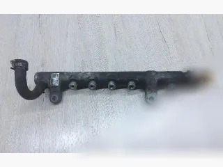 03L089C Топливная рампа  Volkswagen Multivan T5 restailing Арт 81120176, вид 1