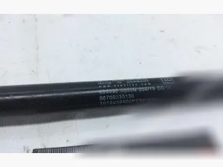 6700335130 Амортизатор капота Maserati Levante Арт 86645911, вид 2