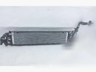 8472304,MB344003 Радиатор (дополнительный) BMW 5 G30/G31 Арт 87942135_1, вид 1