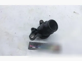 9X2Q8A544BA Фланец (тройник) системы охлаждения Land Rover Range Rover Sport 2 Арт 88378349_4, вид 1