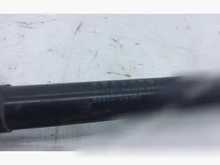 689500W540 Амортизатор крышки багажника (3-5 двери) Toyota Prius 3 Арт 91427525, вид 2