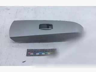  Кнопка стеклоподъемника заднего правого Toyota Prius 2 Арт 92444590_1, вид 1