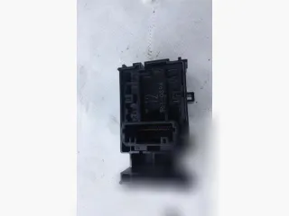 3910S94 Кнопка стеклоподъемника заднего левого Toyota Prius 4 Арт 92837369_1, вид 3
