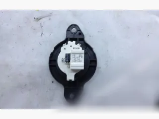 8616047140 Динамик торпедо правый Toyota Prius 4 Арт 98680545_1, вид 2