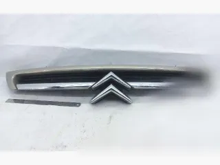 1484199477 Решетка радиатора Citroen C8 Арт 104262892, вид 1