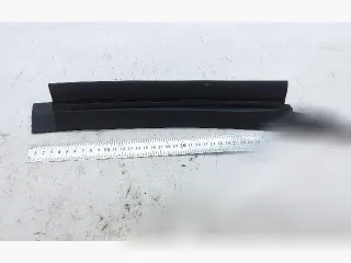 150493300A,150493500A Уплотнитель капота Tesla model 3 Арт 108553504, вид 1