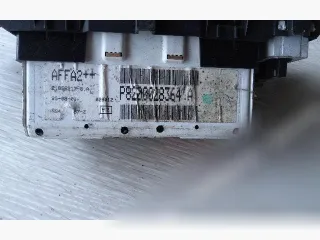P8200028364A Дисплей Renault Scenic RX4 Арт 108592057, вид 2
