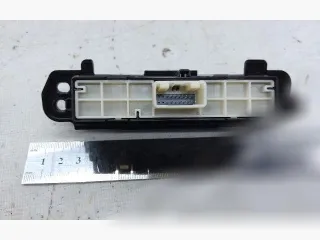 75P356 Кнопка открытия багажника Lexus RX 4 Арт 108602190, вид 2