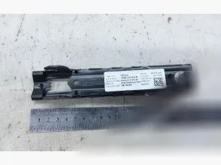106813001B Механизм регулировки высоты ремня безопасности Tesla model 3 Арт 108633755, вид 3