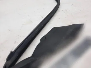 A1907270700 Уплотнитель двери передней левой Mercedes AMG GT c190 Арт 117816925, вид 2