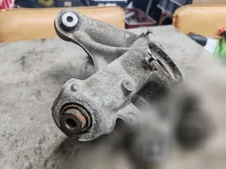  Кулак задний правый Tesla model 3 Арт 142150309, вид 4