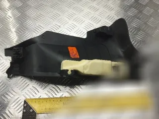 108630900F Накладка на порог внутренняя задняя левая Tesla model 3 Арт 142976418, вид 3