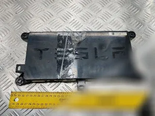 104390010D Блок бортовой сети (блок управления BCM) Tesla model X Арт 144415775, вид 1
