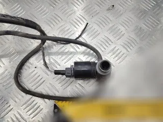 070902b Насос (моторчик) омывателя стекла заднего Land Rover Freelander 2 Арт 148042031, вид 1