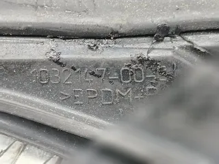 103214700C Уплотнитель двери передней левой Tesla model X Арт 148226776, вид 3