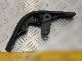 104938600C Уплотнитель Tesla model X Арт 148515191, вид 4