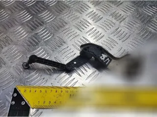 102797600A Датчик положения подвески Tesla model X Арт 148779791_1, вид 1