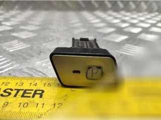 15C315 Кнопка ручного тормоза (ручника) Toyota Prius V Арт 151117298, вид 1