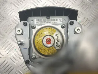 TG10A02002 Подушка безопасности водителя Toyota Prius V Арт 151516681, вид 2