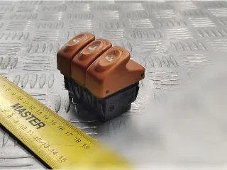 166696,166697 Кнопка стеклоподъемника переднего правого Renault Scenic 1 Арт 152667830_1, вид 6